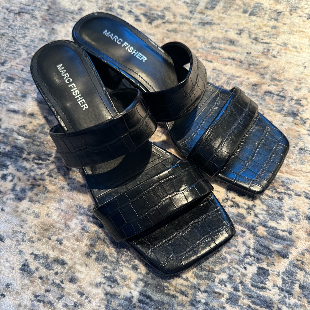 Marc Fisher black leather sandals
